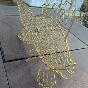 Bath and bodyworks wire gold fish